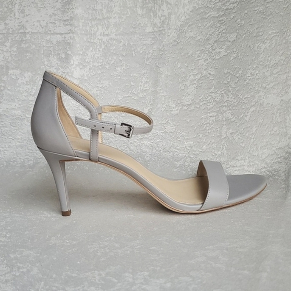 MICHAEL Michael Kors Simone Grey Leather Open Toe Mid Sandal Heels SIZE: 11M